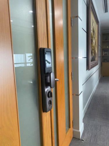 Khóa Cửa Thông Minh Siker KTS 110R – Giải Pháp An Ninh Hoàn Hảo Cho Văn Phòng và Gia Đình