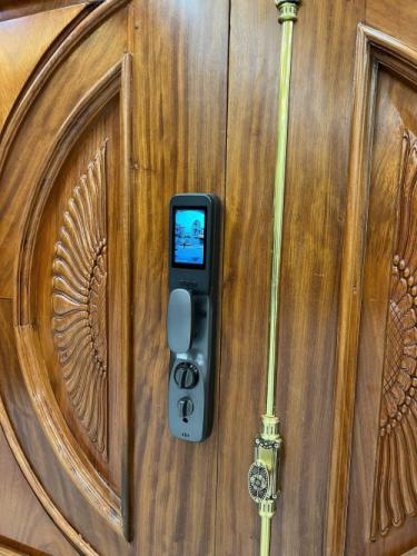 Khóa thông minh KTS_110R: An toàn, Hiện đại và Tiện nghi cho mọi không gian