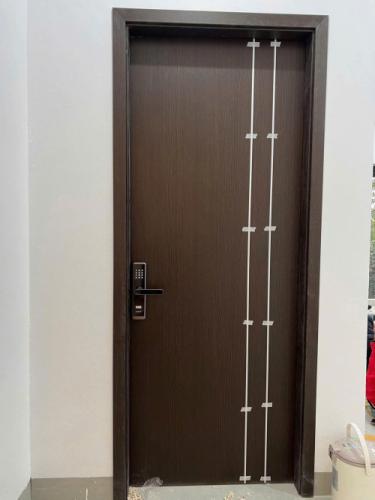 Khóa Thông Minh SIKER KTS 100: Bảo Vệ Hiện Đại Cho Cửa Gỗ Gia Đình Bạn