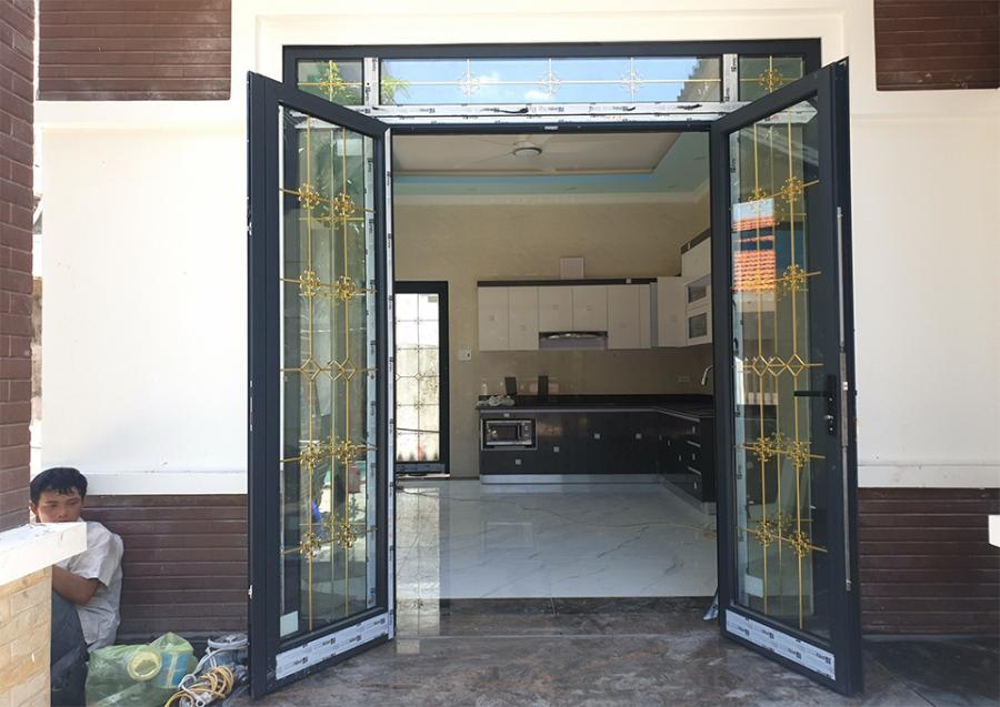 NHÔM PMI KẾT HỢP KÍNH HOA ĐỒNG