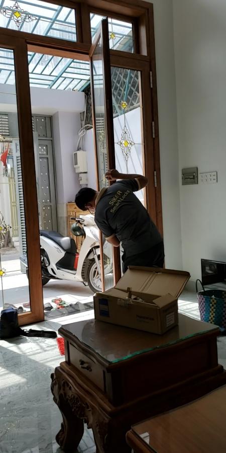 Khóa điện tử cho cửa nhôm Khóa điện tử cho cửa nhôm