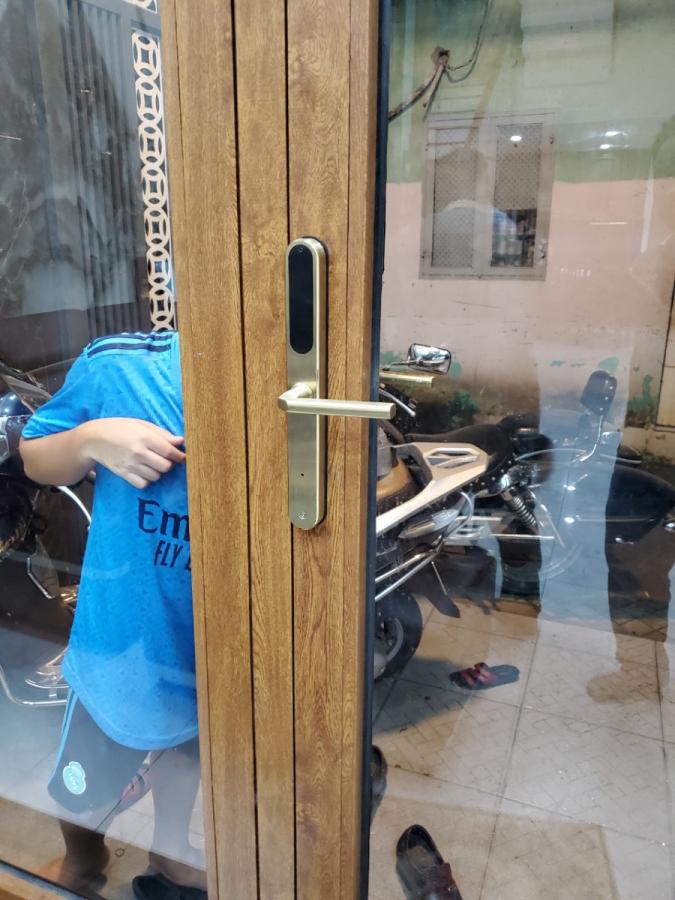 Khóa điện tử cho cửa nhôm Khóa điện tử cho cửa nhôm