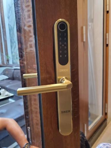 Khóa điện tử cho cửa nhôm Xingfa Siker KTS 109